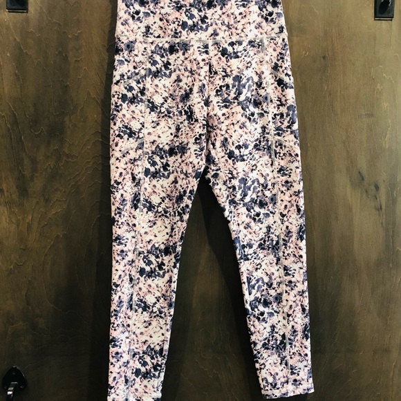 Balance Collection Tie-Dye Leggings (Juniors size L) - Picture 3 of 8